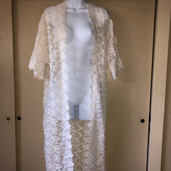 White lace cover up - Picture 1 of 1